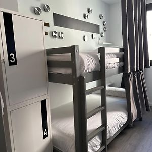 Bed 6-Bed Dormitory Room